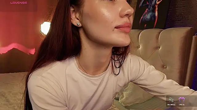 Aria_Mila webcam