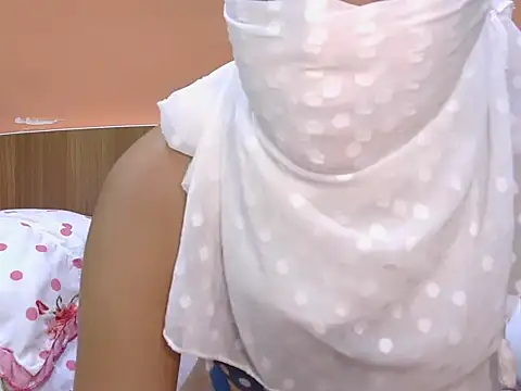 Sugar_mommy98 webcam