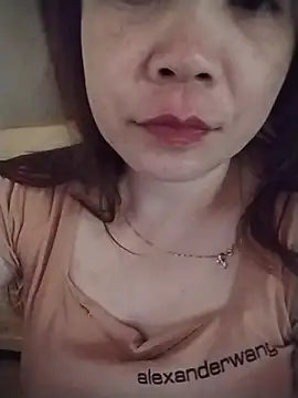 Squirt107 live cam on StripChat
