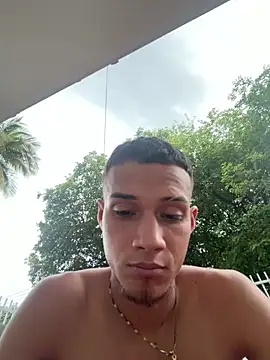 friends_lust_latin webcam