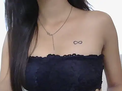 Kirra_67 webcam