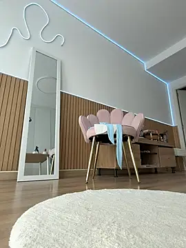 streetdoll live cam