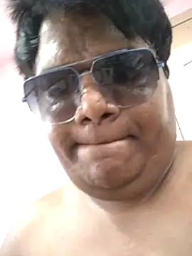 Idontmind367 webcam