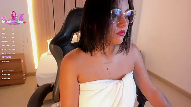 nina_desire_ webcam