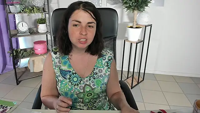 MartaEdams live cam on StripChat