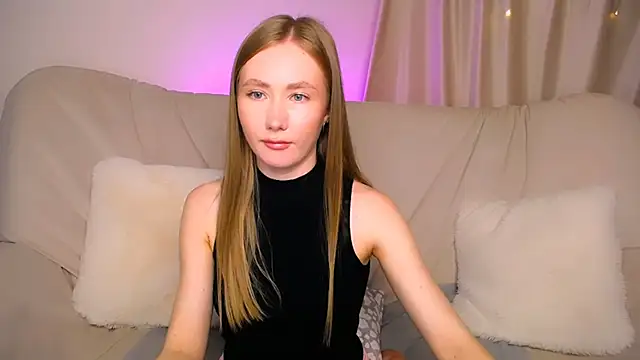 EllyColins webcam