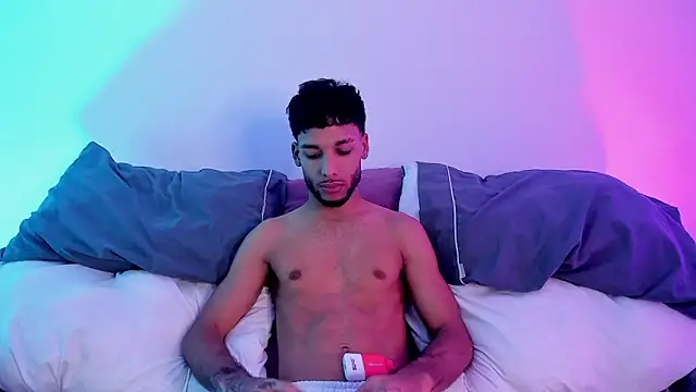 Thiagoferreti live sex cam