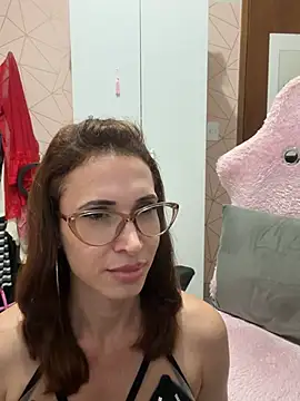 Irresistible24 webcam