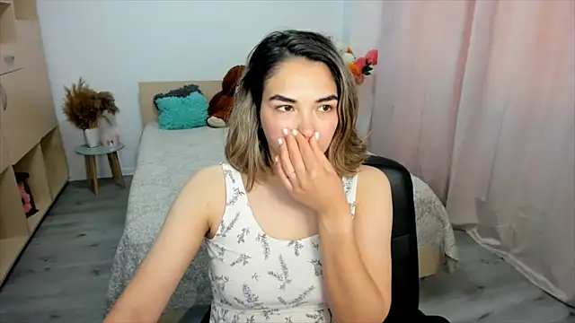 AlexaJuly webcam