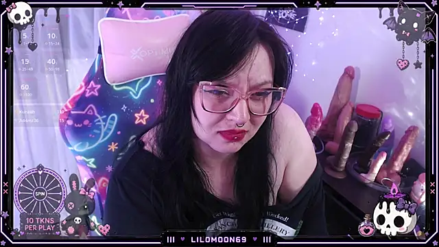 LiloMoon69 webcam