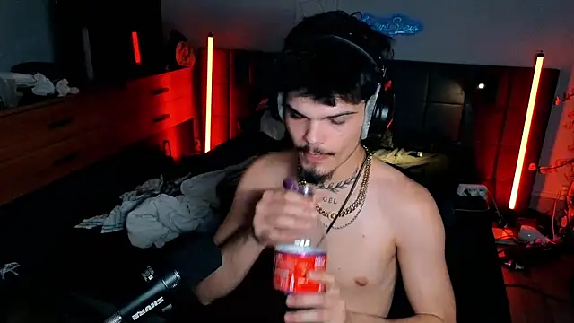 JordanShow webcam