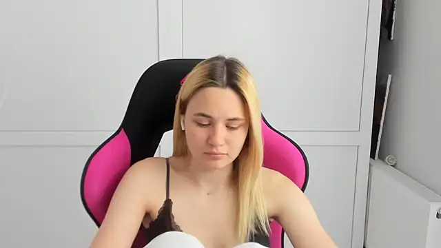 Emma_starrs_ webcam