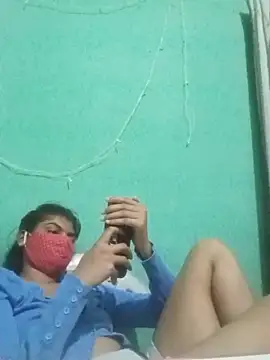 naughty-nishaa webcam