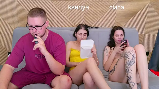 Ksenny live cam