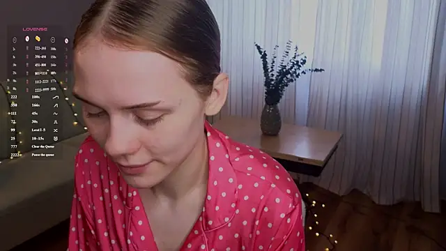 divacrystal_ - DivaCrystal_'s free webcam - UK Sex Cams