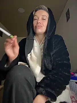 MARILYNKOVANOVA live cam