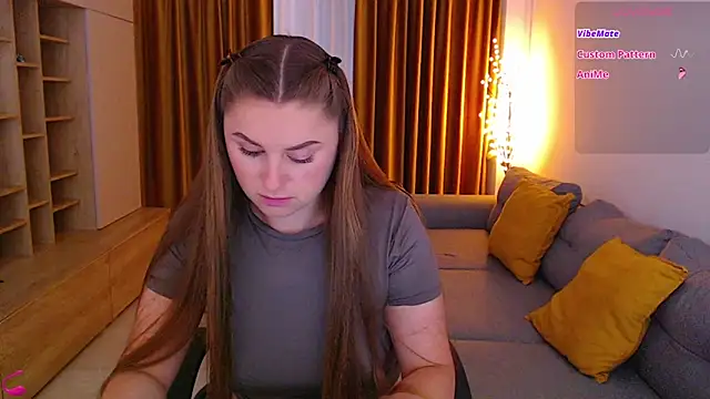 mia_bloomy webcam