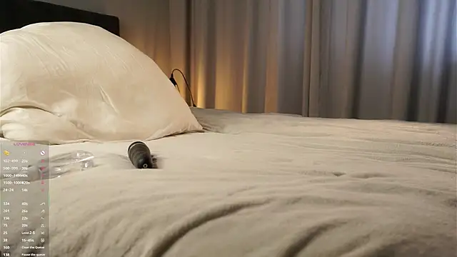 LettySlovacek webcam