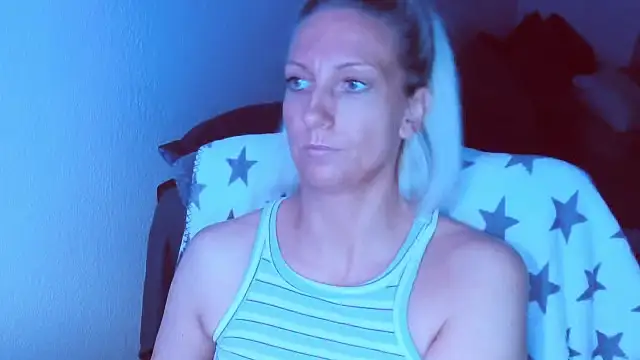 SexyJulia21 webcam