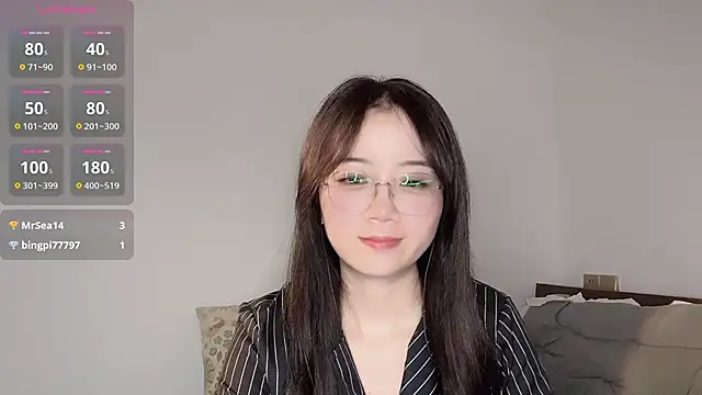 77-Vicky webcam