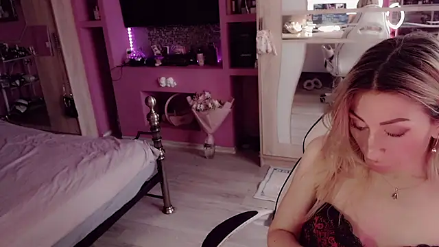 AnnieGOld_ webcam