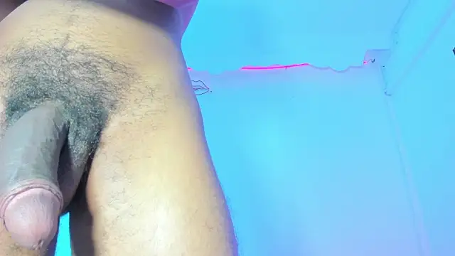 Rpoolrboy webcam