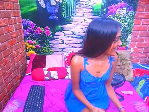 IndianPretty14u2Luv webcam
