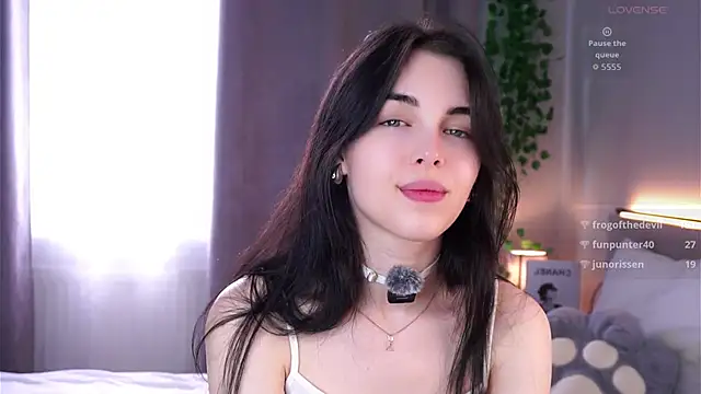 Watch MirnaTellado live on EroticFlix - High definition streams