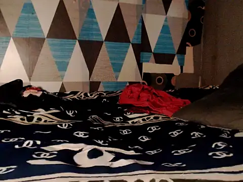 Trish_CurveCock webcam