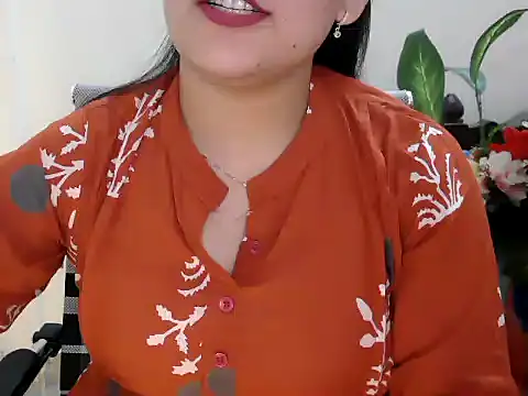_chitranshi live cam on StripChat