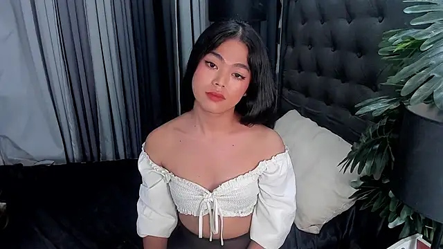 AsianHugecockAnna webcam