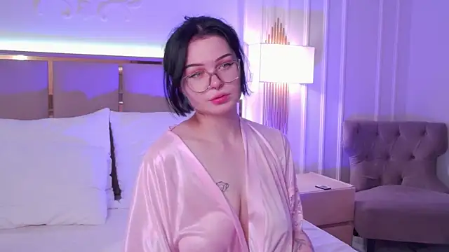 CindyMil webcam