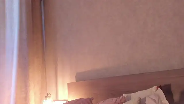 KitsuneDreams webcam