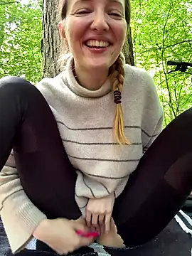 fayeflame (F young) - Last tipper gets a Video