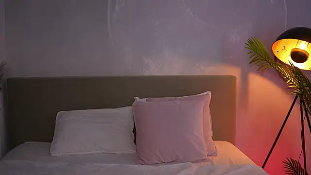 BrandyWhite live cam