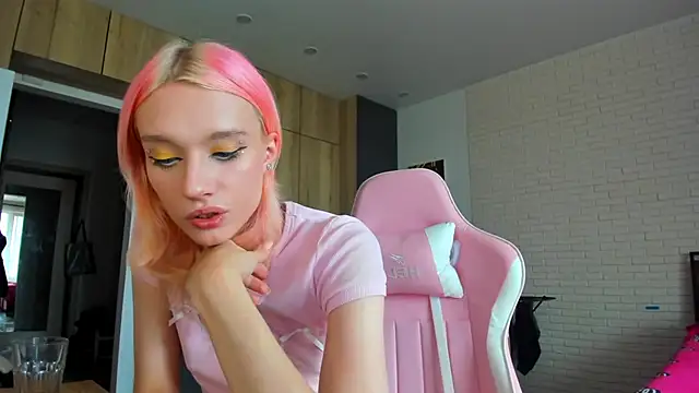 Celi - Trans webcam sex chat