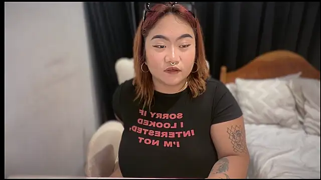 _XXXKittyTingles webcam