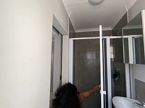 MissLola27 webcam