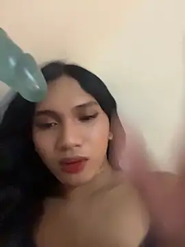 slutty_aki live cam