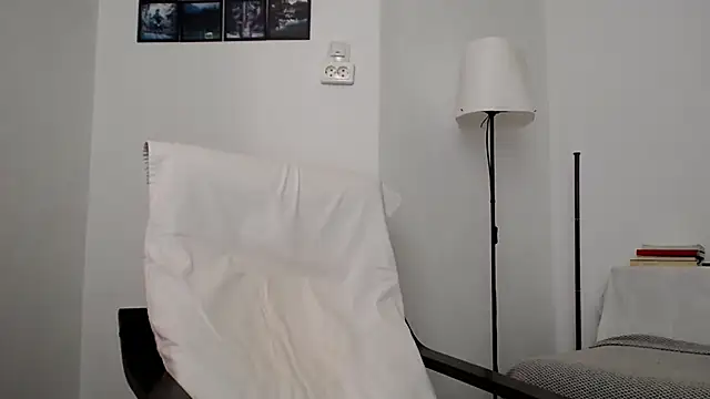 Verycutex live cam on StripChat