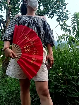 Linda-yiyi webcam