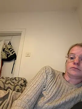 jannis1992 live cam