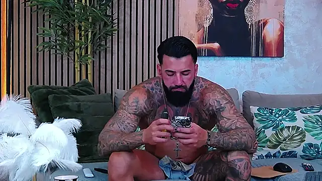 masterkingofmusclee webcam