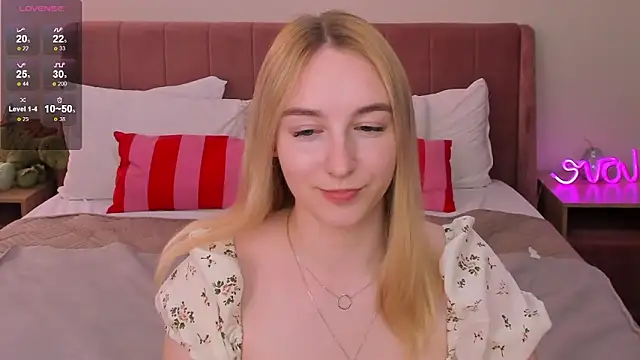 Shy_Polly webcam
