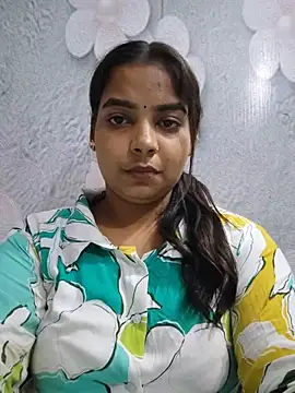Himani_0122 webcam