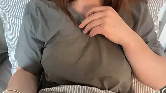 Lucyschickt webcam