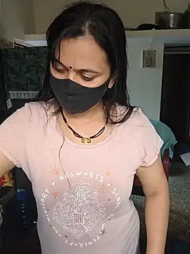 HeartlessGirl webcam