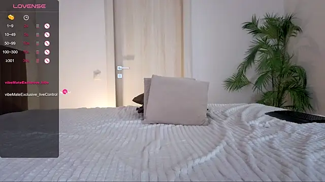 BlushingAngelita webcam