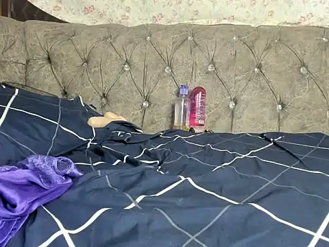 Hola_bbw webcam