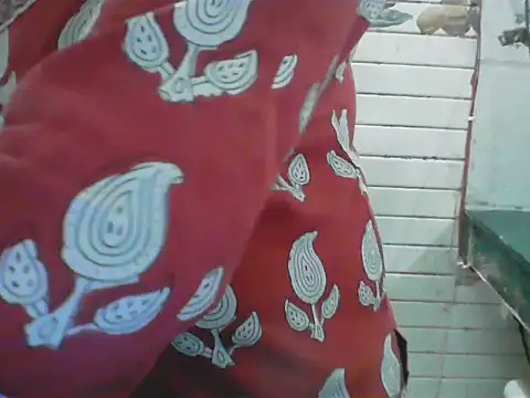LovingPihu webcam